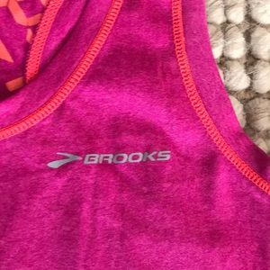 Brooks running racerback tank top size XS